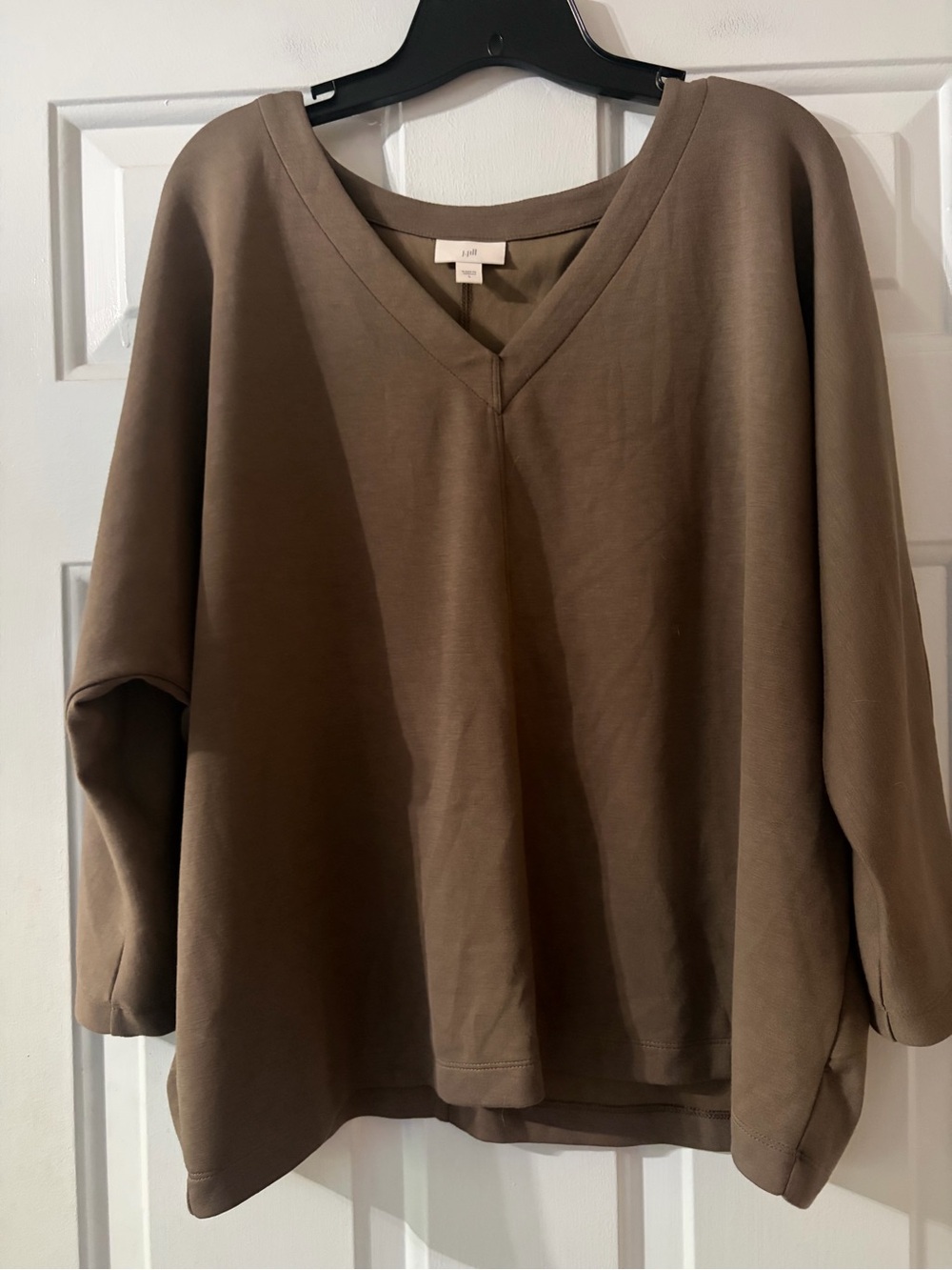 J. Jill V-Neck Dolman 3/4 Sleeve V-neck Women’s Top Mocha Brown Size large.